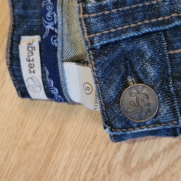 NWOT Refuge Bootcut Jeans - Picture 2 of 5